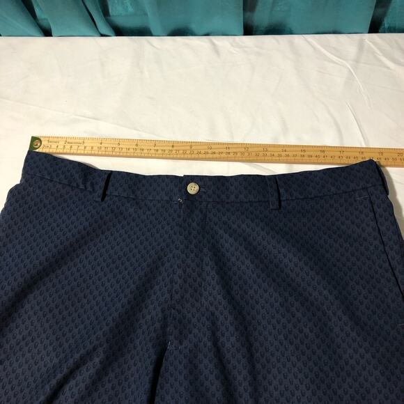 Peter Millar mens shorts sz 36 blue black skull print golf casual athleisure - Picture 6 of 10